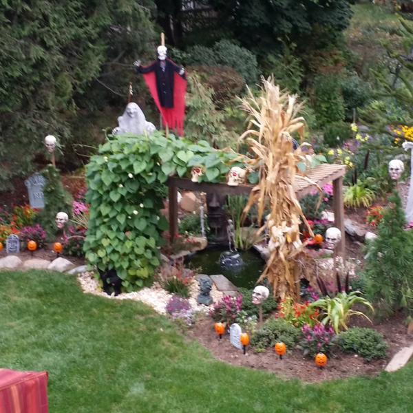 halloween landscaping decorations