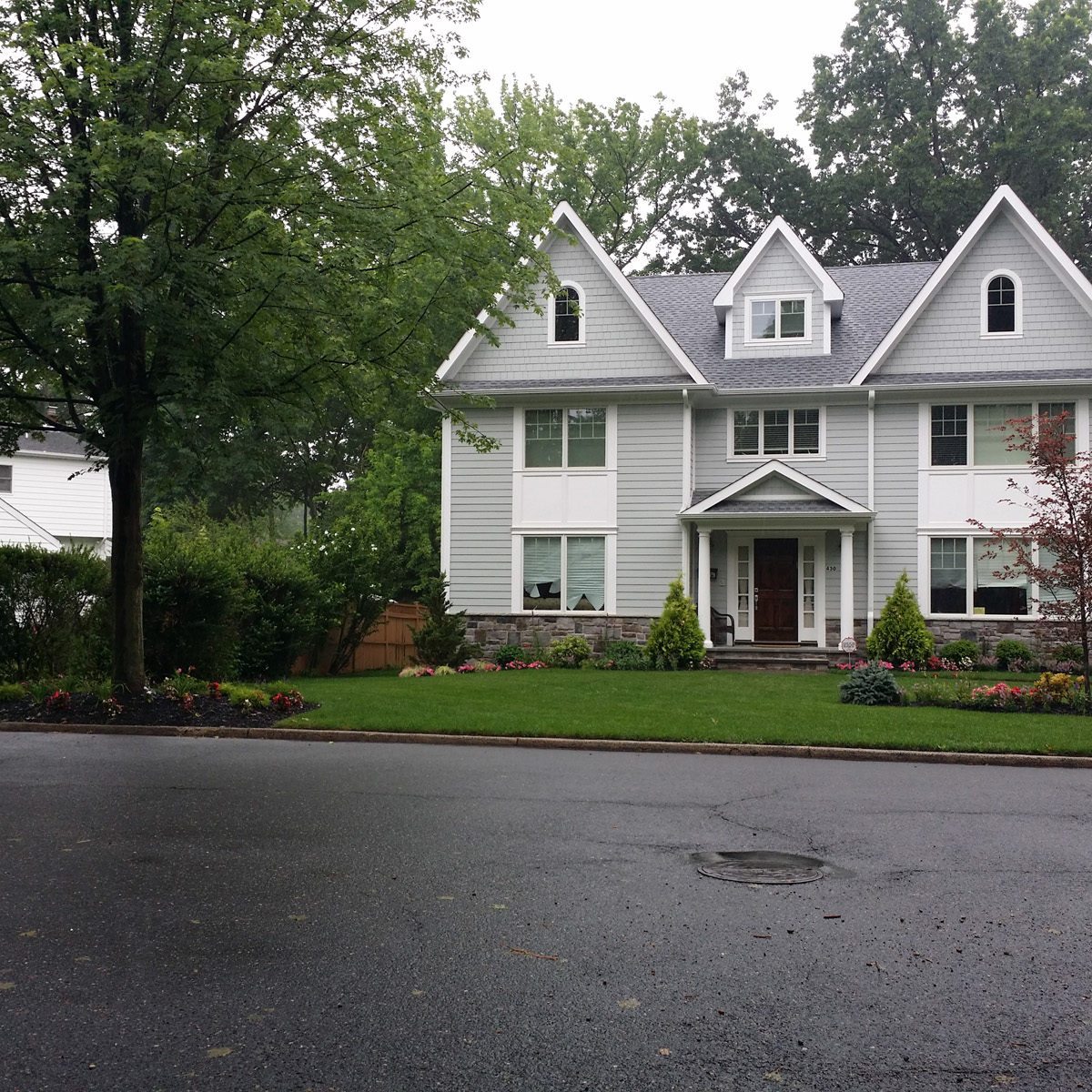 almost PERFECT Landscaping - Teaneck